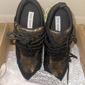 Steve Madden Sneakers